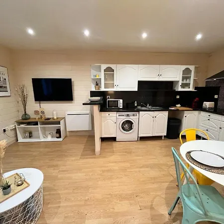 Alonville 2pers Wifi And Tv Appartement